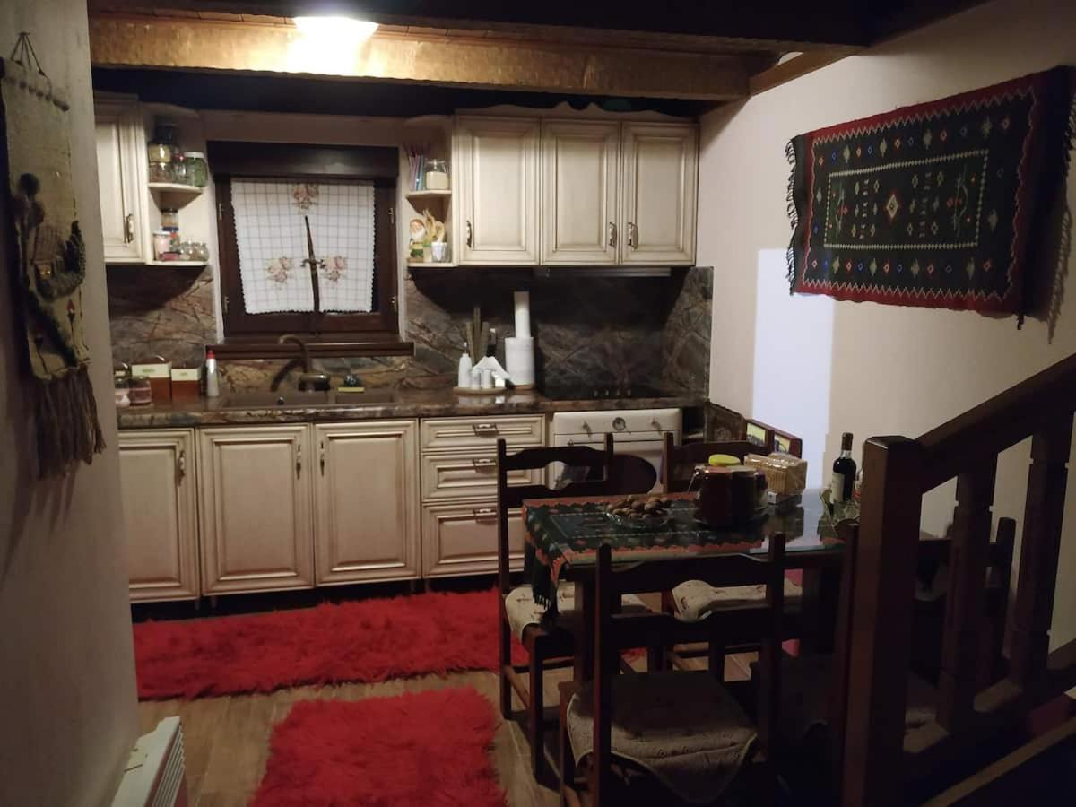 Παραδοσιακή Πέτρινη Κατοικία Στην Βλάχα Ελάτης Bagian luar foto